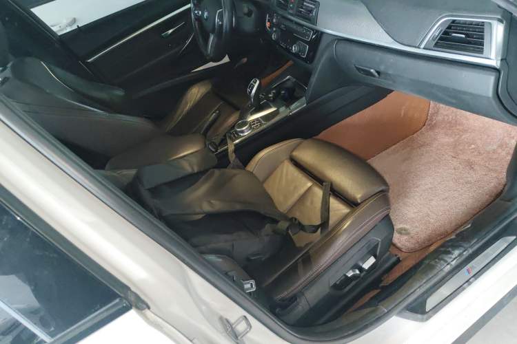 Used BMW 3 Series 2019 320i M Sport Night Edition
