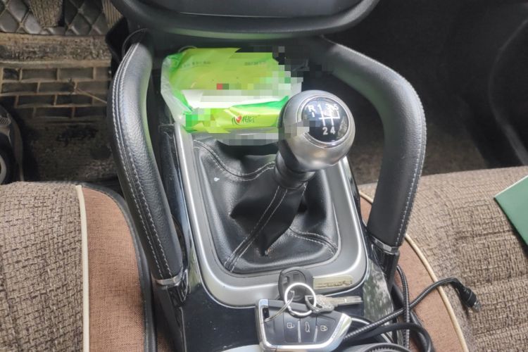 Used Zotye SR7 2016 1.5T Manual Cube Road Edition China V Standard