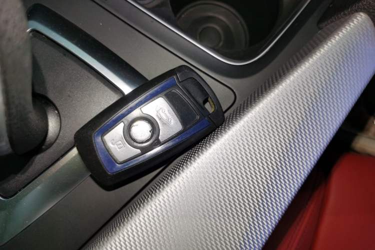 Used BMW 3 Series GT 2016 320i Design Package Edition Vehicle Key