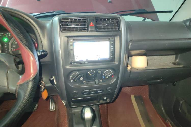 Used Suzuki Jimny 2011 1.3 AT Navigation Edition