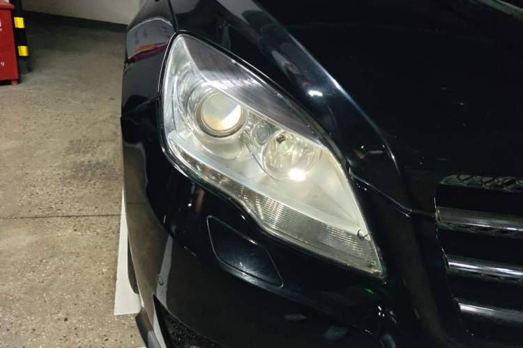 Used Mercedes-Benz R-Class 2011 R 350 L 4MATIC
