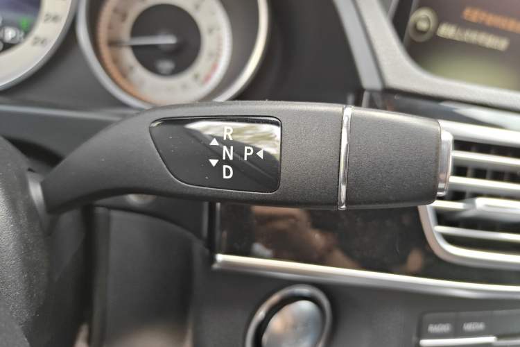 Used Mercedes-Benz E-Class 2015 Facelift E 200 L Sport Edition