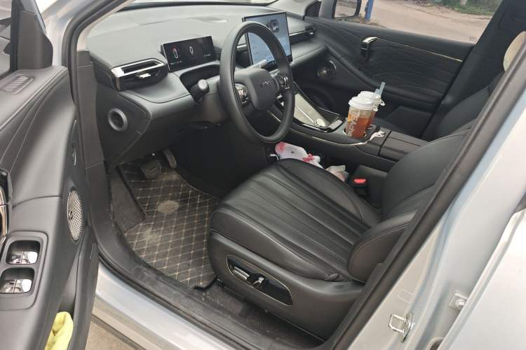 Used AION V 2024 Aion Tyrannosaurus 650 Smart Luxury Edition Driver Seat