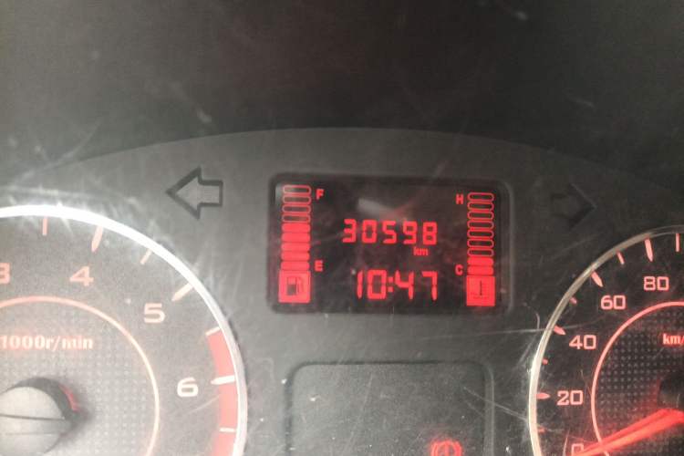 Used Wuling Rongguang S 2023 1.5L Basic Enclosed-Window Vehicle 2 Seats Odometer Close Up