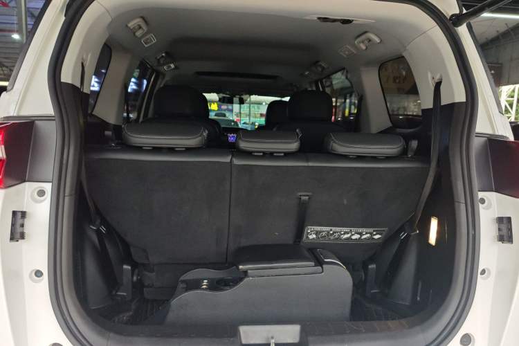 Used GAC Trumpchi M6 2021 270T DCT Luxury Edition (7 Seats) Trunk