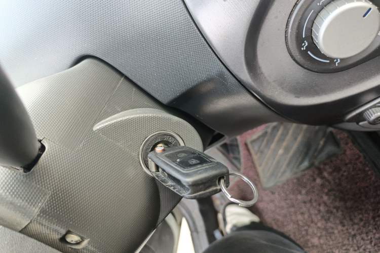 Used Chery X1 2012 1.3L AMT Luxury Model