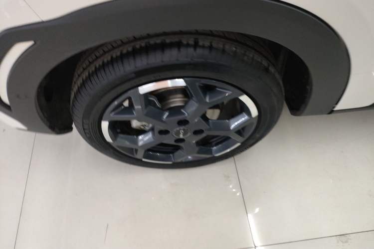 Used BYD Seagull 2025 Smart Drive Version 305 km Freedom Edition Right Rear Wheel Hub