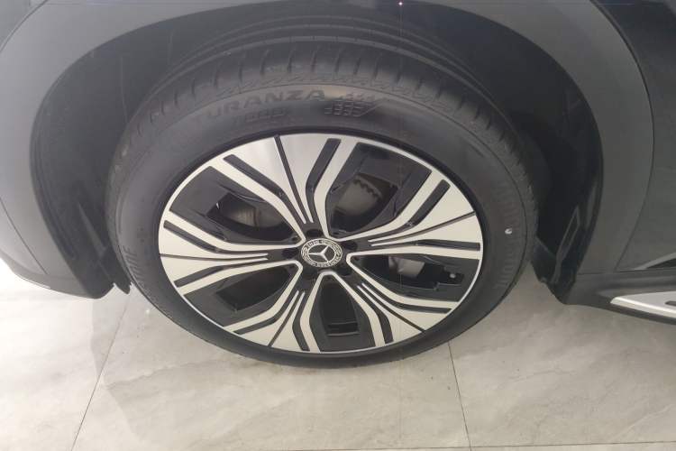 Used Mercedes-Benz EQE SUV 2024 500 4MATIC Pioneer Edition Left Front Wheel Hub