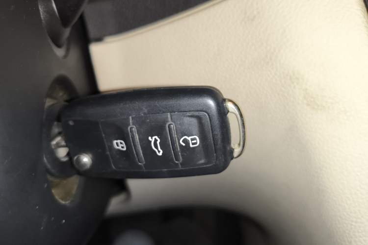 Used Skoda Superb 2012 1.8TSI Automatic Prestige Edition Vehicle Key