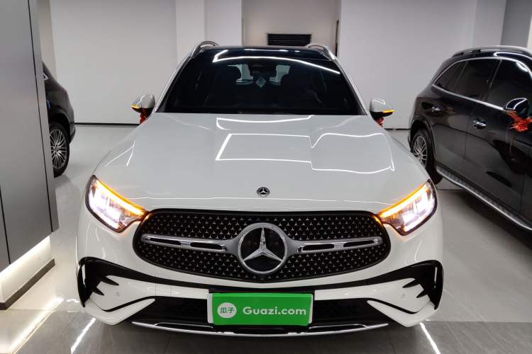Used Mercedes-Benz GLC 2023 GLC 300 L 4MATIC Dynamic Edition 5-seater