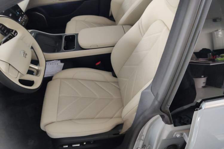 Used Nio ET5 2025 75 kWh
