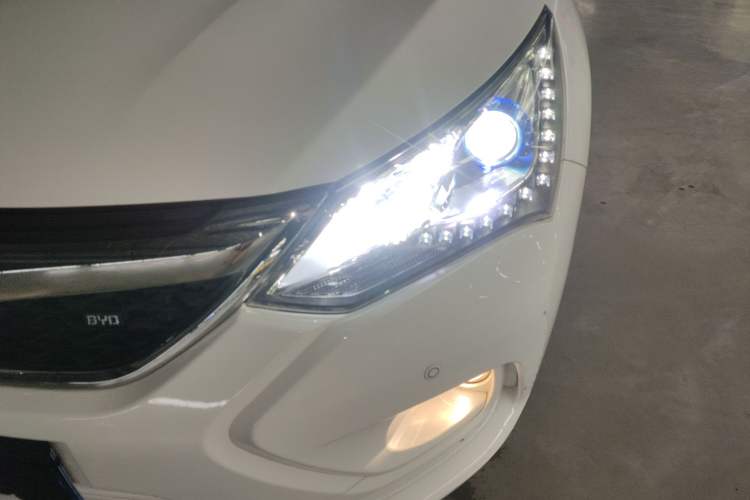 Used BYD Song 2017 Gaishe Upgrade Edition 1.5TID Automatic Elite Model
