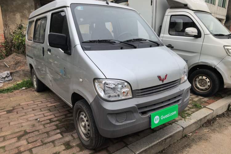 Used Wuling Zhiguang 2020 1.2L Practical Model China VI LSI

