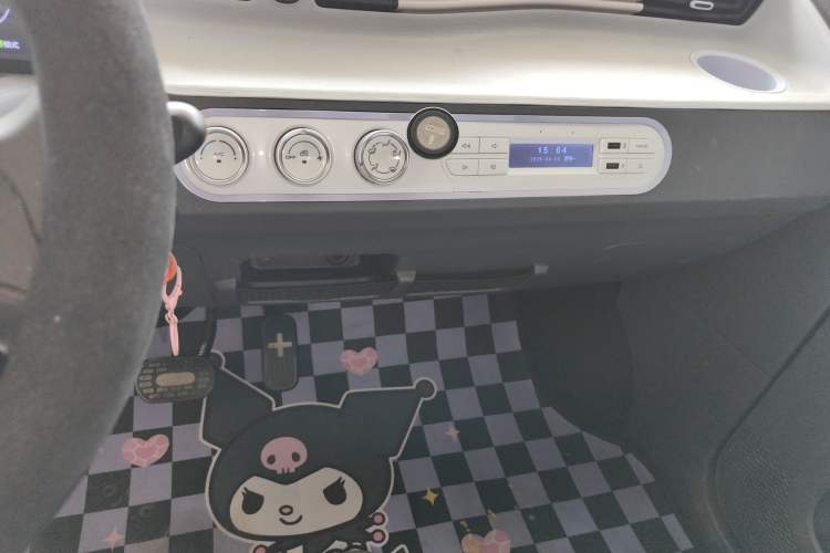 Used Wuling Hongguang MINIEV 2022 Macaron Colorful Edition Lithium-Ion Battery Audio And AC Panel