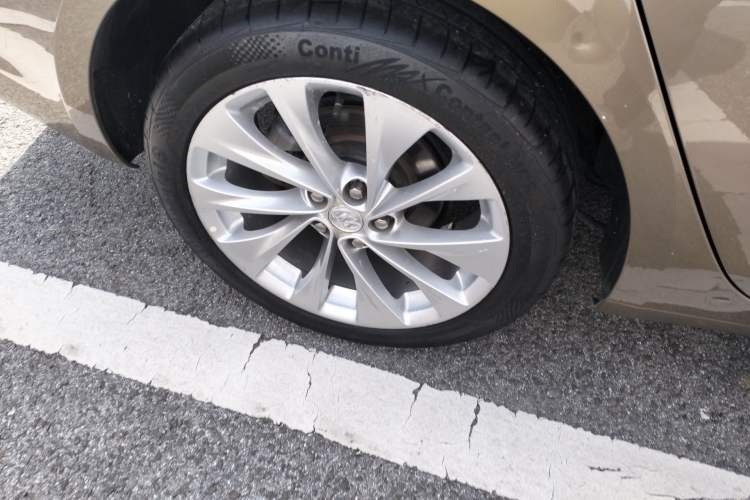 Used Buick Verano 2015 Sedan 20T Dual-Clutch Flagship Model
