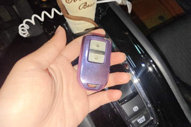 Used Honda Vezel 2020 220 TURBO CVT Luxury Edition Vehicle Key