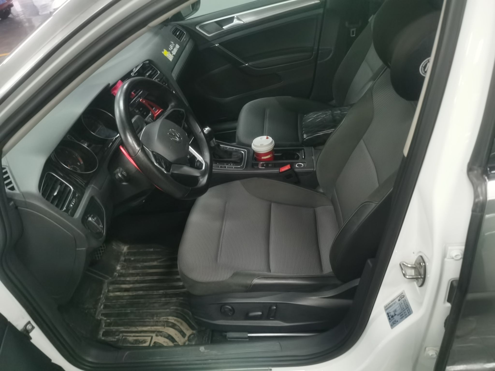 Interior delantero