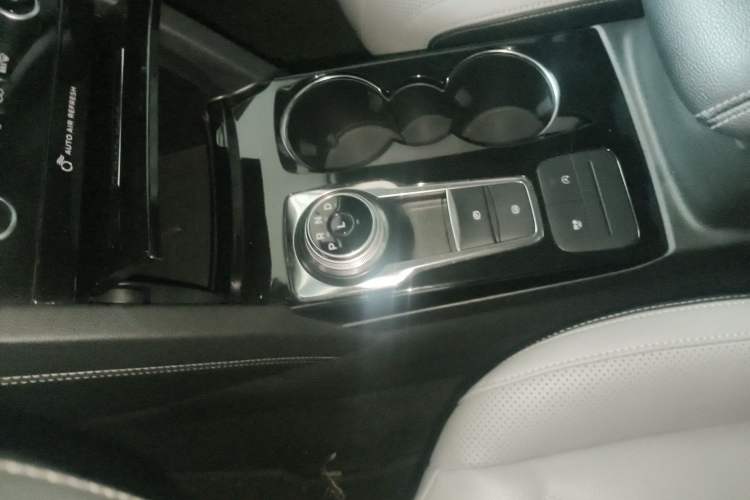 Used Ford Escape 2020 EcoBoost 245 Two-Wheel Drive Smart & Enjoyment Model
