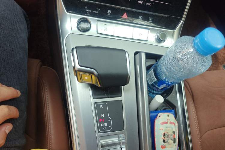 Used Audi A7L 2024 45 TFSI Luxury Edition Gear Lever