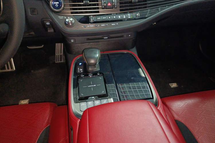 Used Lexus LS 2018 500h F SPORT China VI