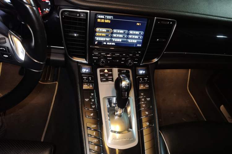 Used Porsche Panamera 2014 Panamera 4 3.0T Audio And AC Panel