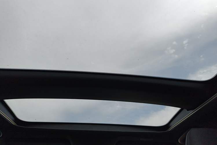 Used Toyota Crown 2023 2.4T SportCross HEV Four-Wheel Drive Ultimate Edition Headliner