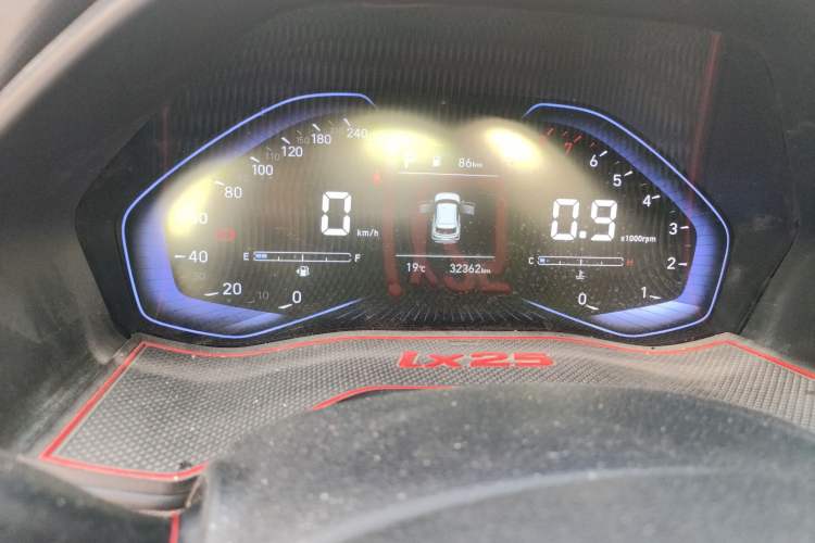 Used Hyundai ix25 2020 1.5L CVT DLX Prestige Version Odometer Close Up