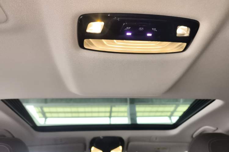 Used BMW 5 Series 2022 Restyled 525Li Luxury Package
