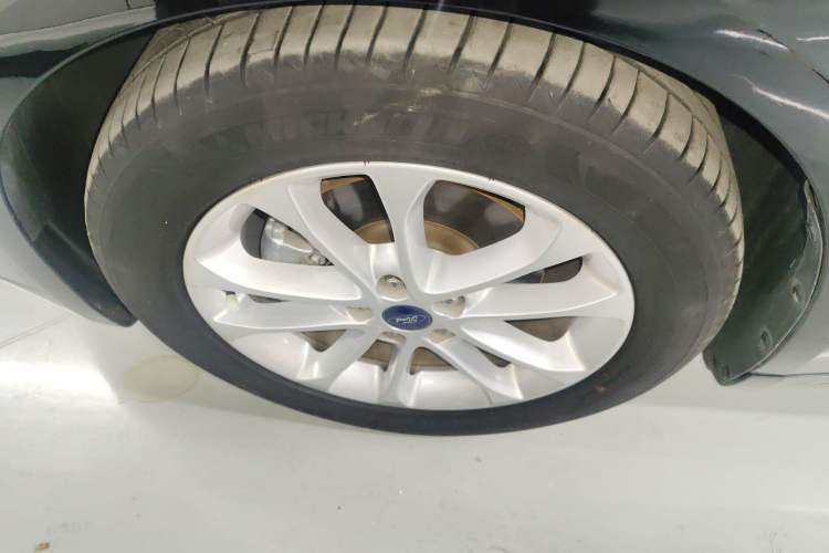 Used Ford Mondeo 2020 EcoBoost 180 Stylish Model Exterior 4