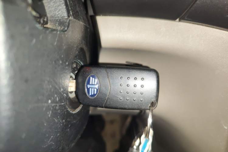 Used Bestune B70 2011 2.0L Manual Elite Edition
