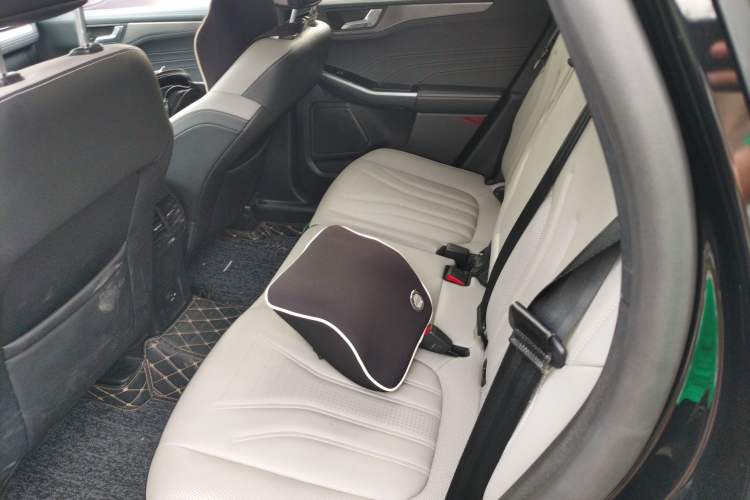 Used Ford Escape 2020 EcoBoost 245 Two-Wheel-Drive Titanium Edition