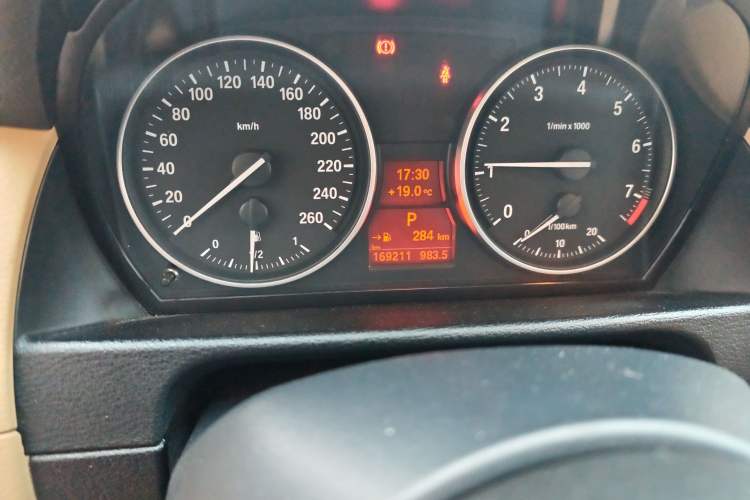 Used BMW X1 2010 xDrive25i
