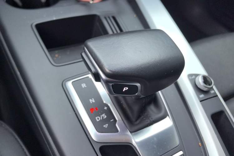 Used Audi A4L 2022 40 TFSI Fashion Dynamic Model