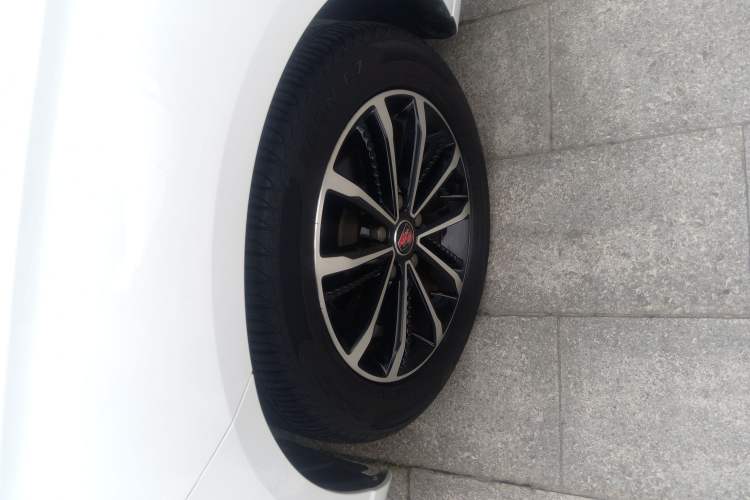 Used Roewe i5 2020 1.5L Automatic 4G Connect Luxury Flagship Edition