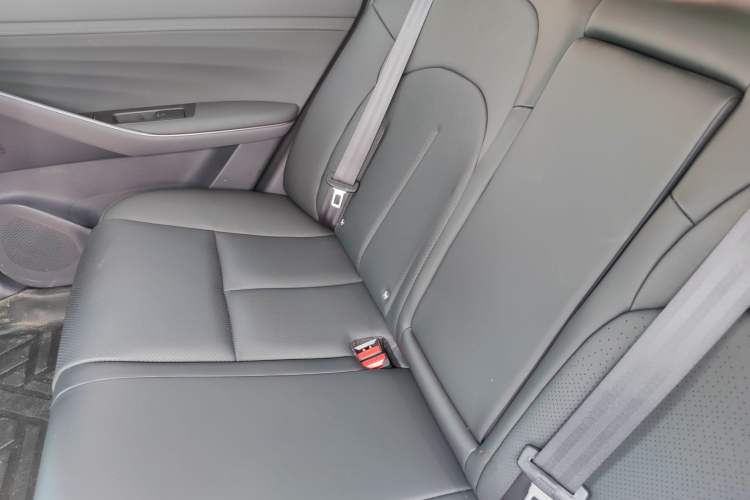 Used Nissan N6 2026 Model 180 Pro Left Rear Seat