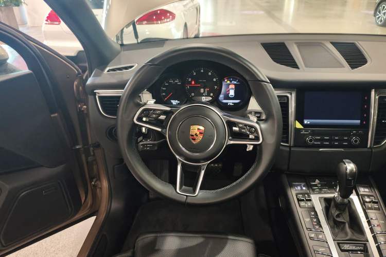Used Porsche Macan 2017 Macan 2.0T
