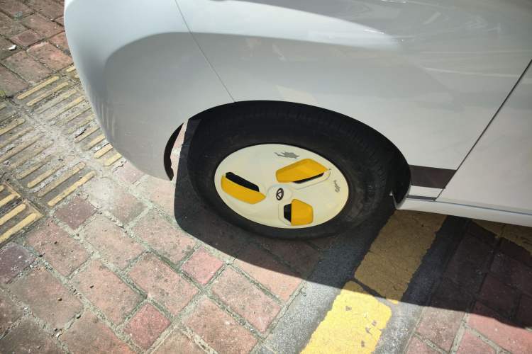 Used Chery New Energy QQ Ice Cream 2022 170km Sundae Phosphate Lithium-Ion