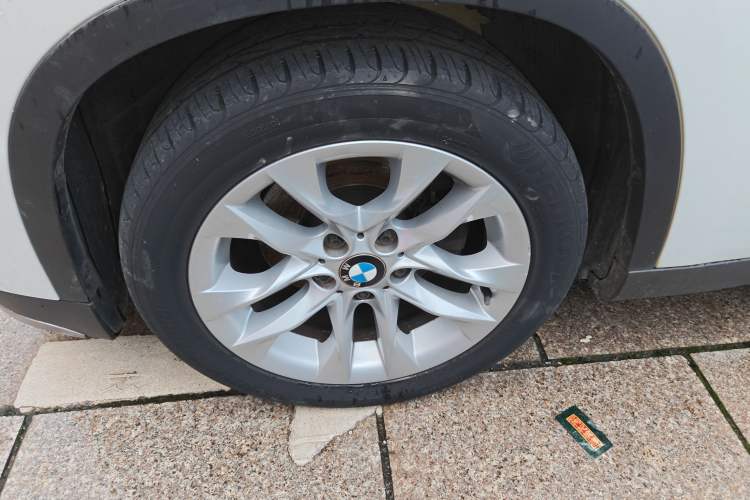 Used BMW X1 2015 sDrive18i Fashion Upgrade Edition Left Front Wheel Hub