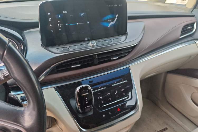 Used Buick GL8 2020 Land Business Class 652T Luxury Model Audio And AC Panel