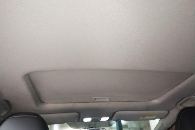 Used Honda Jade 2017 1.8L automatic Comfort version 5 seats