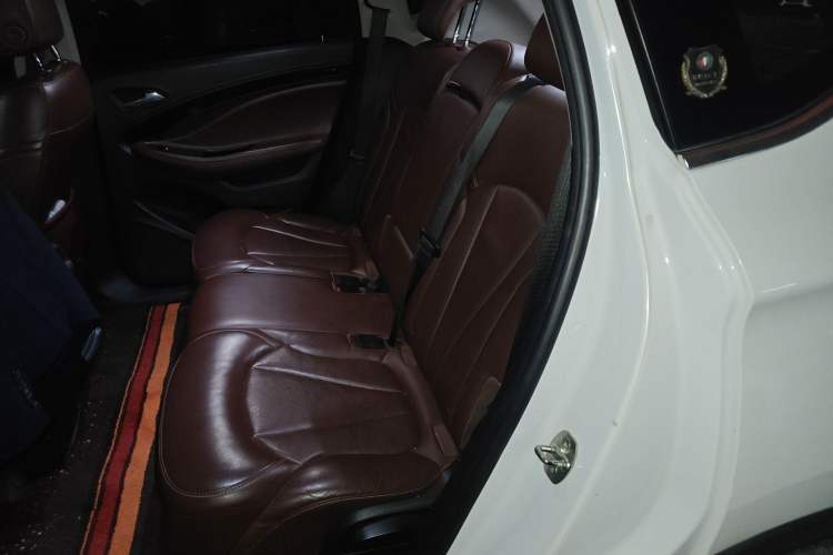 Used Buick Envision 2018 28T Four-Wheel Drive Luxury Model
