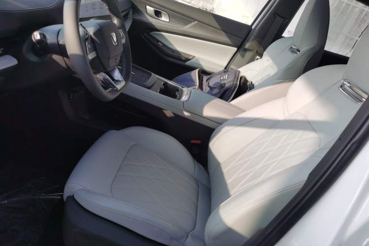 Used Changan CS55PLUS PHEV 2025 Smart New Blue Whale 125km Ultra-Range Edition