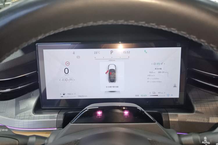 Used Lynk & Co 09 EM-P 2024 2.0TD EM-P Four-Wheel Drive ULTRA Six-Seater Instrument Cluster