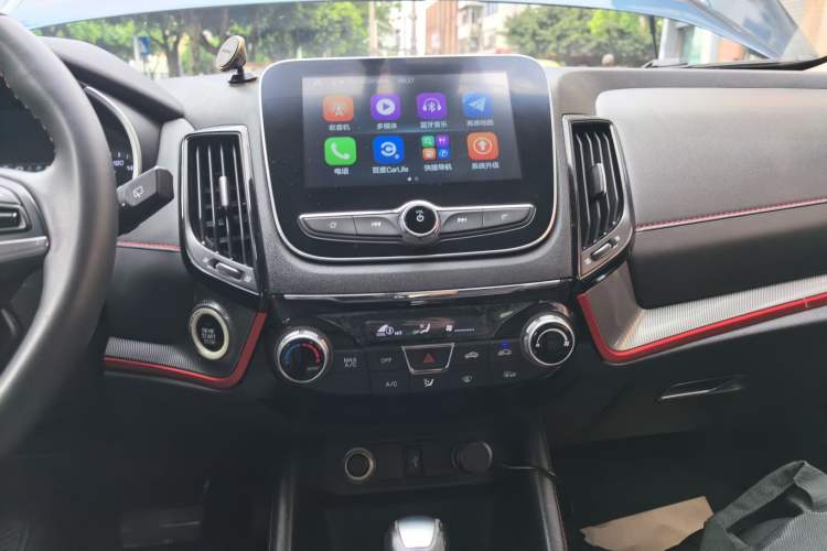 Used CHANGAN CS55 2018 1.5T Automatic Colorful Edition China V Standard Audio And AC Panel