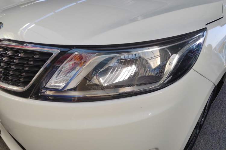 Used Kia K2 2012 Hatchback 1.6L AT Premium Commemorative Edition
