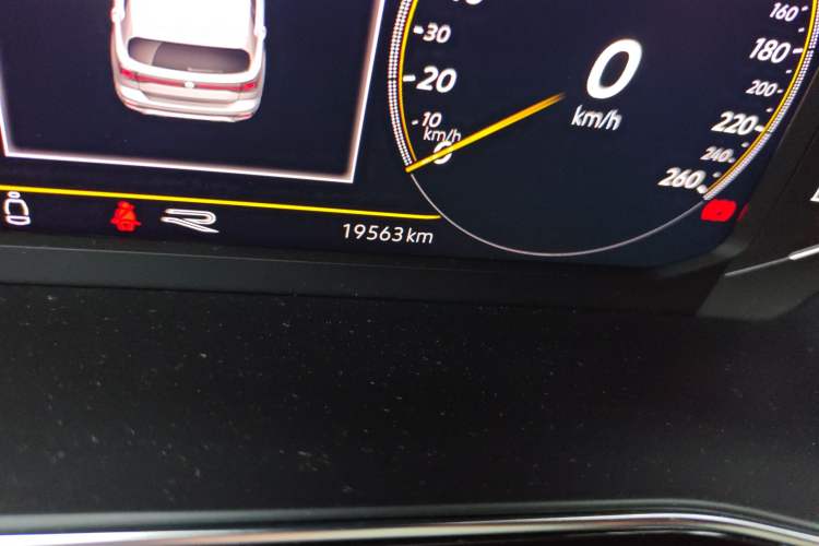 Used Volkswagen Tacqua 2021 280TSI DSG R-Line Connected Version
