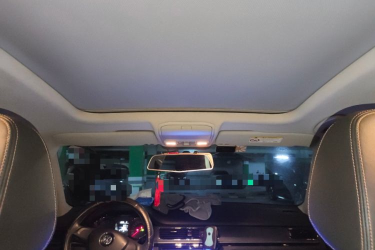 Used Volkswagen C-TREK 2017 1.6L Automatic Comfort Model Headliner