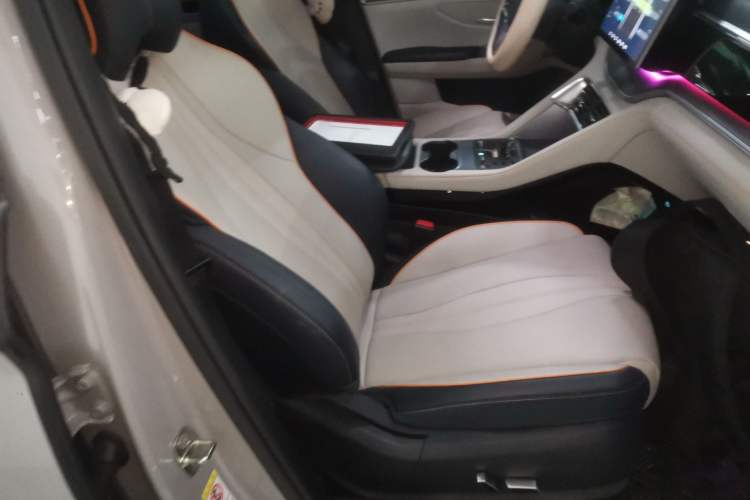 Used BYD Song PLUS New Energy 2023 Champion Edition DM-i 110KM Flagship PLUS Right Front Seat