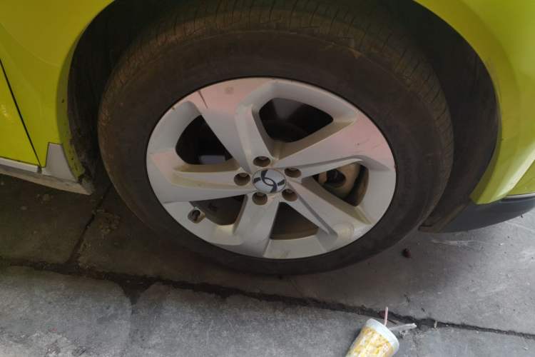 Used Hycan Z03 2021 Trendy Play Edition Right Front Wheel Hub