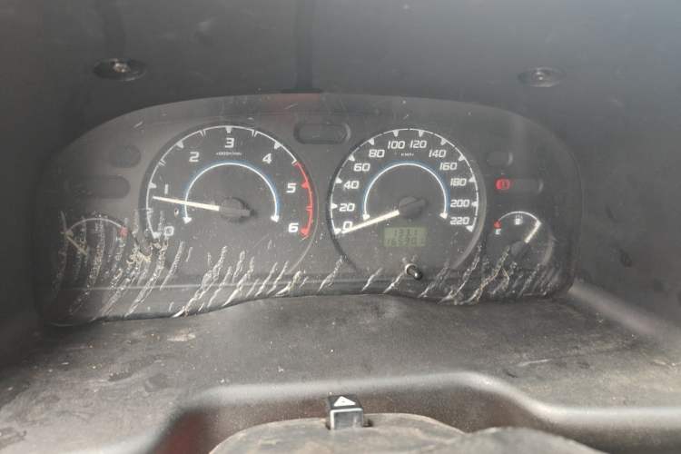 Used JMC Transit 2019 2.8T Commercial Version Long Wheelbase Mid-Roof 6-Seater Rear Single Tire China VI Emission Standard – JX493 Instrument Cluster